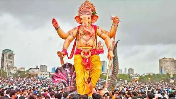 महाराष्ट्र बाणगंगा में गणपति प्रतिमा विसर्जन की अनुमति नहीं, बॉम्बे HC