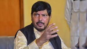 CJI गवई दलित समुदाय से हैं, उच्च जाति वाले पचा नहीं पा रहे, आठवले
